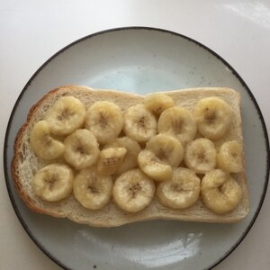 朝食やおやつに‼バナナバタートースト
